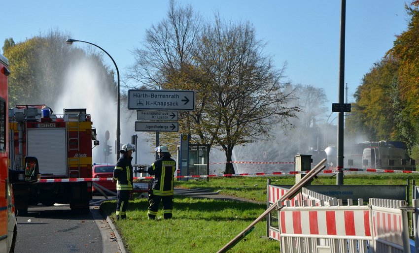 VU Tanklastzug umgestuerzt Huerth Industriestr P260.JPG